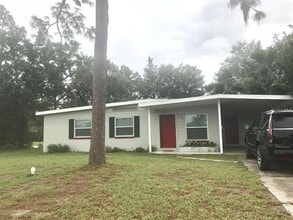 Building Photo - 813 S Amelia Ave