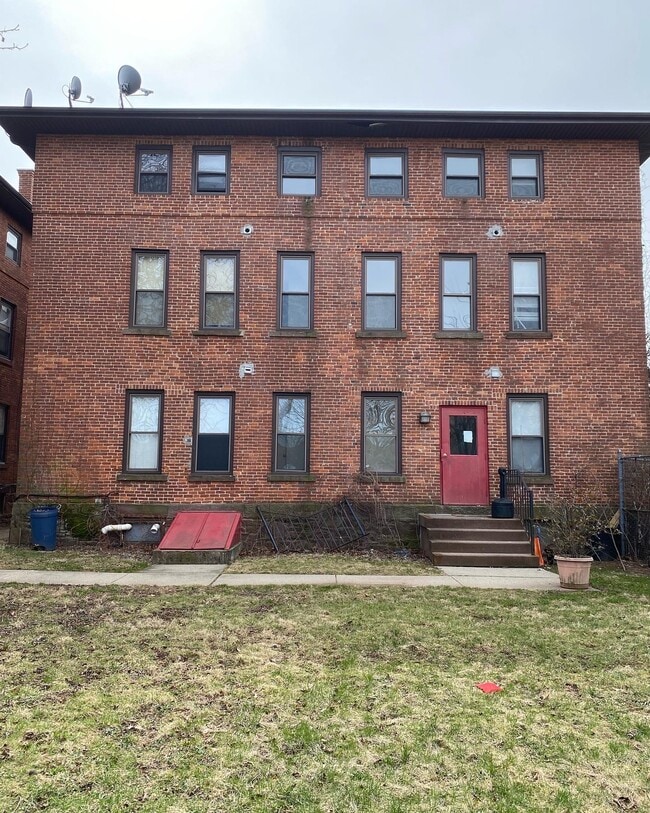Back of Building - 68 Morris St