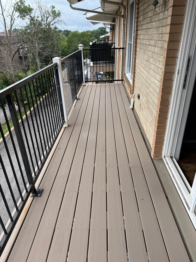 Foto del edificio - 10328 Forest Brook Ln
