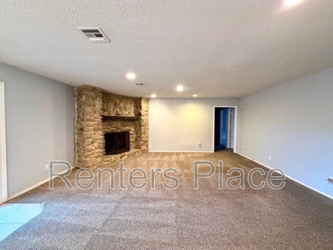 Foto del edificio - 6824 E 95th St