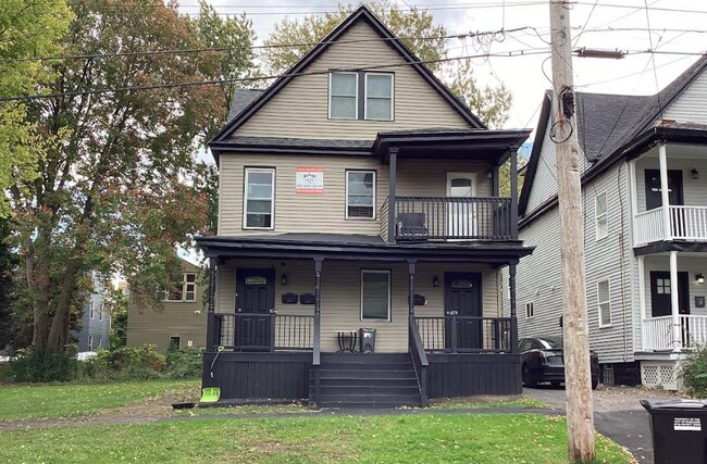 Building Photo - 104 Ashworth Pl