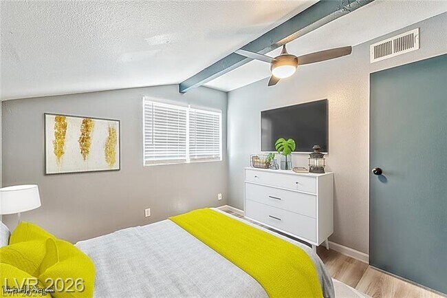Foto del edificio - 7216 Archcrest Ave