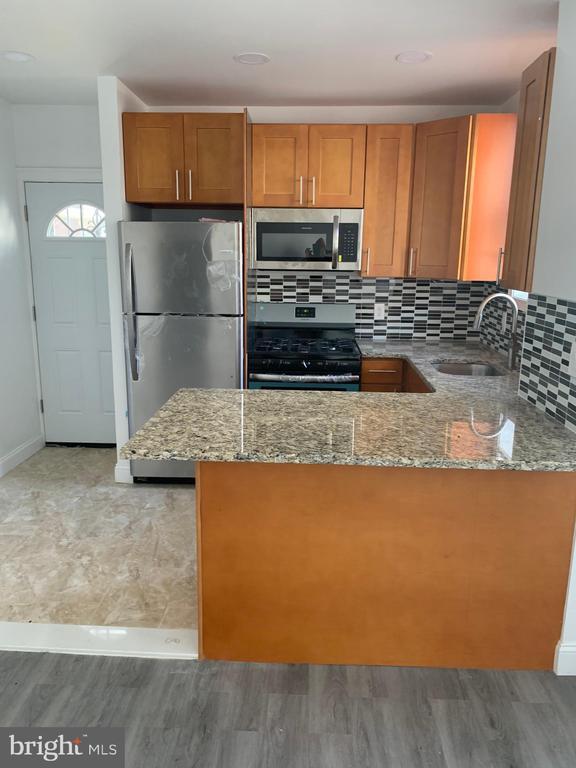 Foto principal - 5515 Baltimore Ave