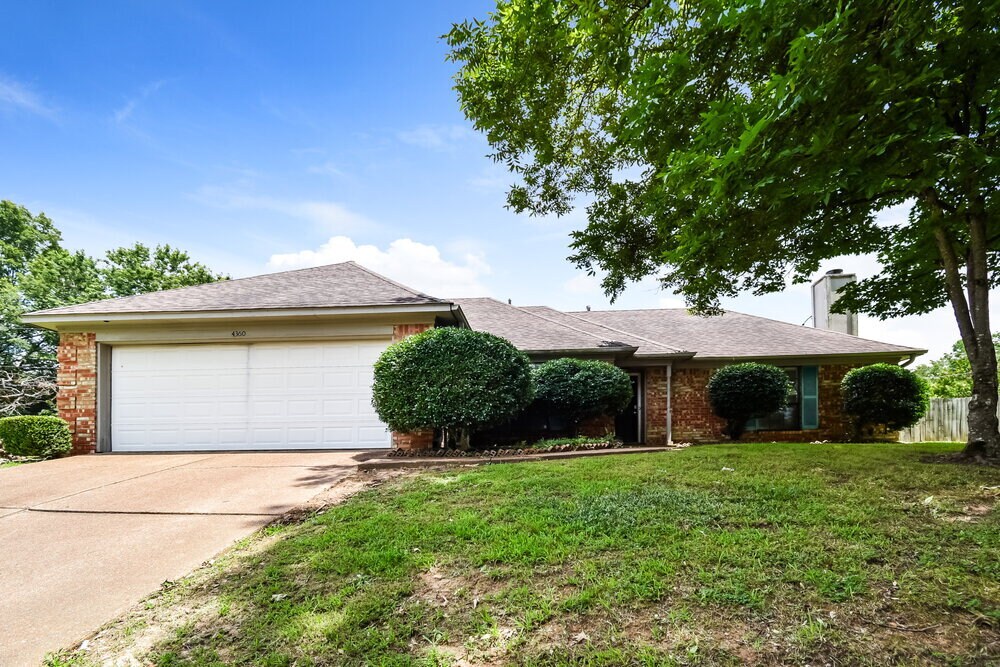 Foto principal - 4360 Breeds Hill Dr