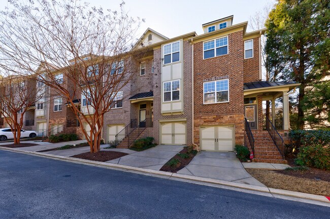 Foto del edificio - 2022 Cobblestone Cir NE