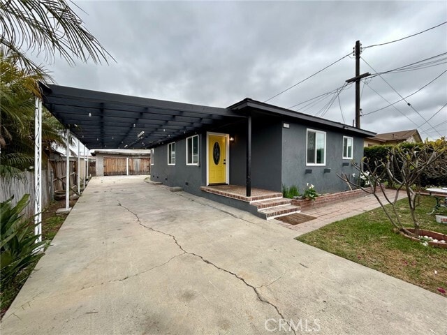 Foto del edificio - 13508 Cerise Ave