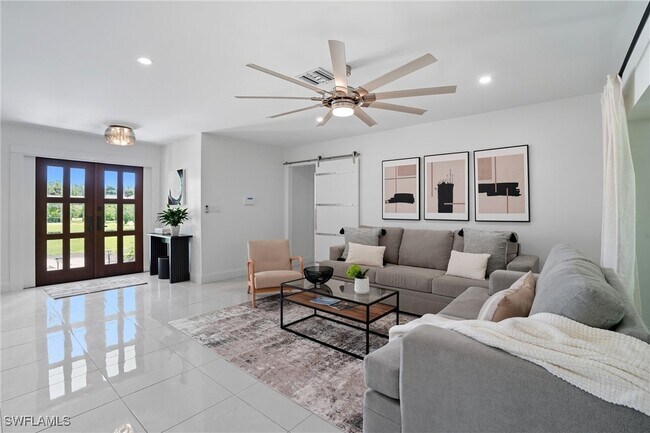 Foto del edificio - 155 Old Tamiami Trail