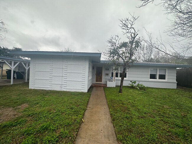 Building Photo - 606 Wilshire - 4/Bed 2/Bath