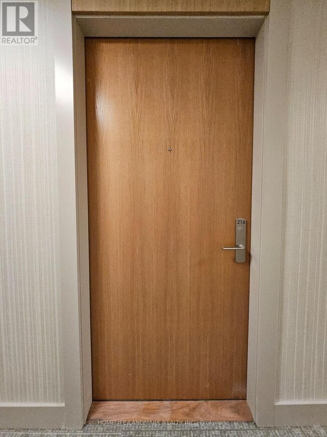 Building Photo - 8960 Jane St