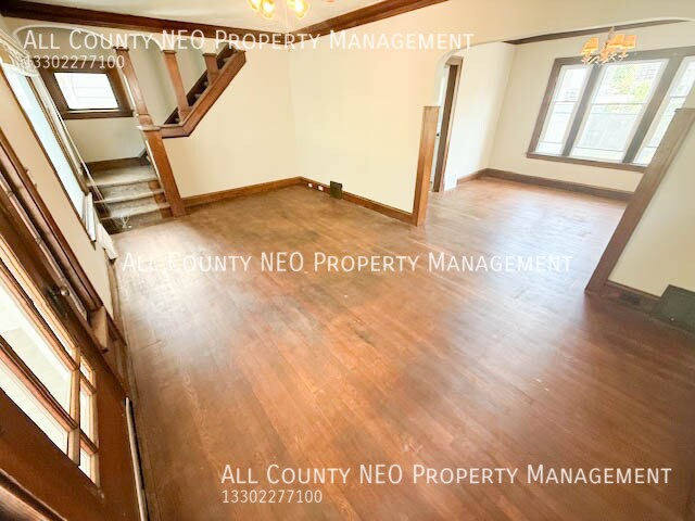Foto del edificio - 3521 W 123rd St