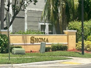 Building Photo - 1104 Shoma Dr