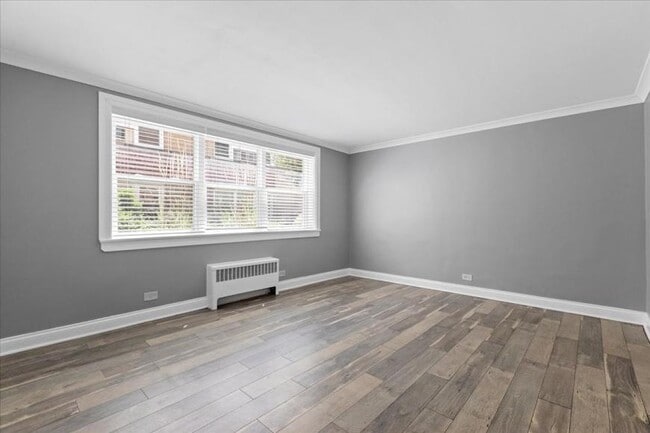 Building Photo - 0 bedroom in Chicago IL 60645