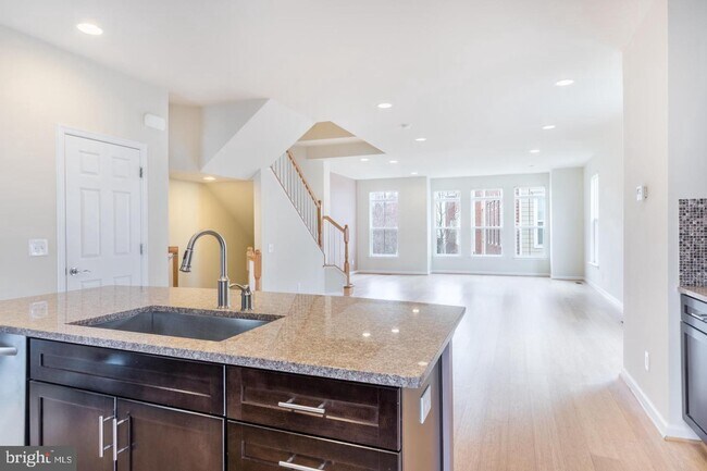 Foto del edificio - 9427 Canonbury Square