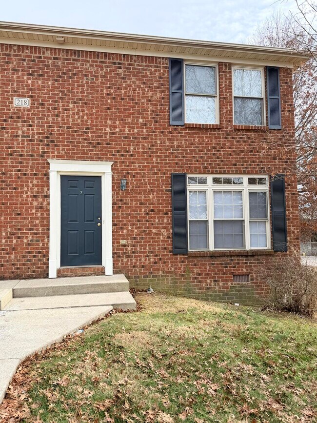 Building Photo - 236 Wayne Dr