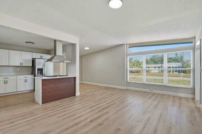 Foto del edificio - 3128 Bay St