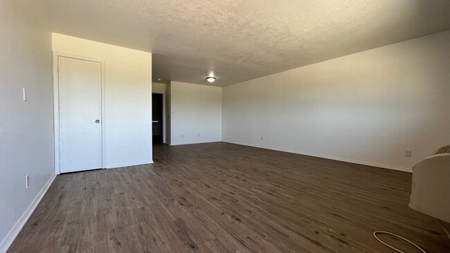 Building Photo - 1324 N Wentz St