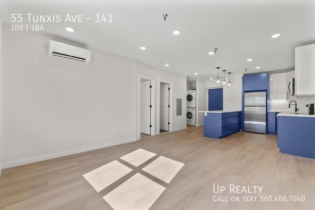 Foto del edificio - 55 Tunxis Ave