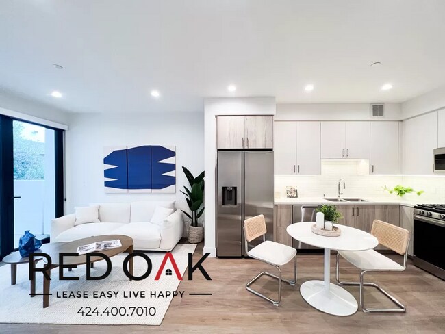 Foto del edificio - Wonderful, Spacious Two Bedroom with Large...