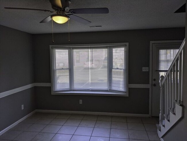 Building Photo - 1374 McDow Dr
