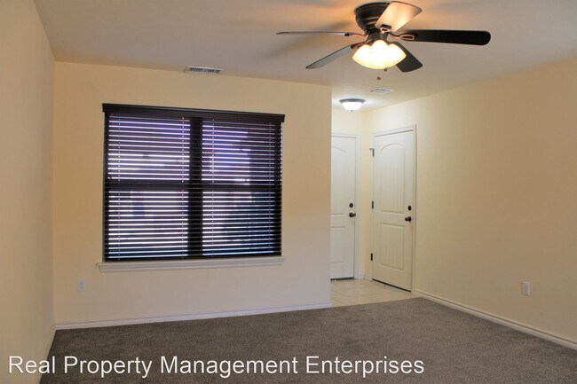 Building Photo - 20798 Landmark Dr