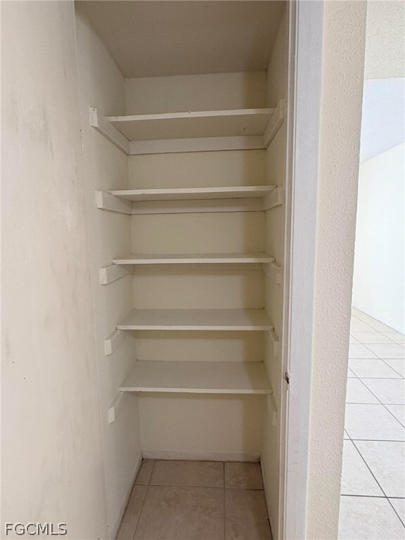 Building Photo - 2915 Winkler Ave