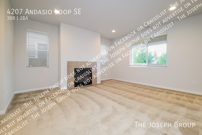 Building Photo - 4207 Andasio Loop SE
