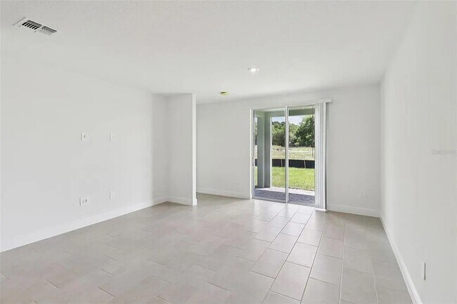 Foto del edificio - 803 Sunshower Dr