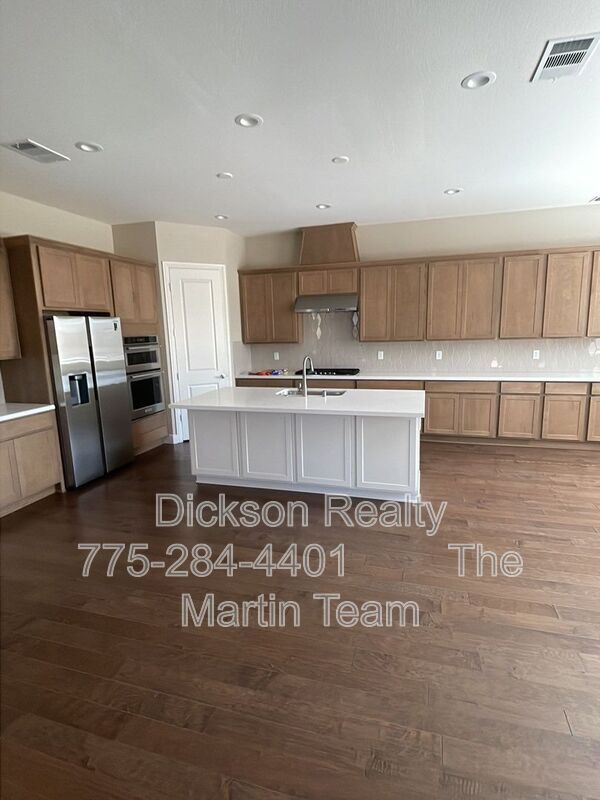Building Photo - 9520 Clovis Point Dr