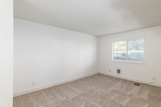 Building Photo - 521 Alameda del Prado