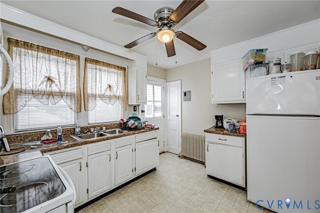 Building Photo - 1022 W 48th St