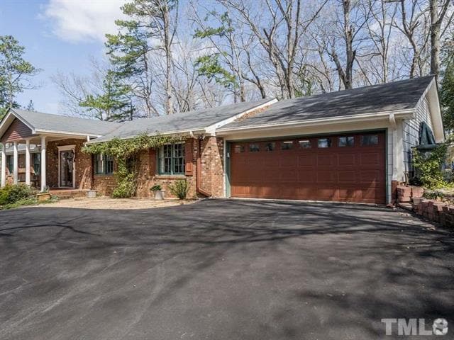 Building Photo - 1208 Glen Eden Dr