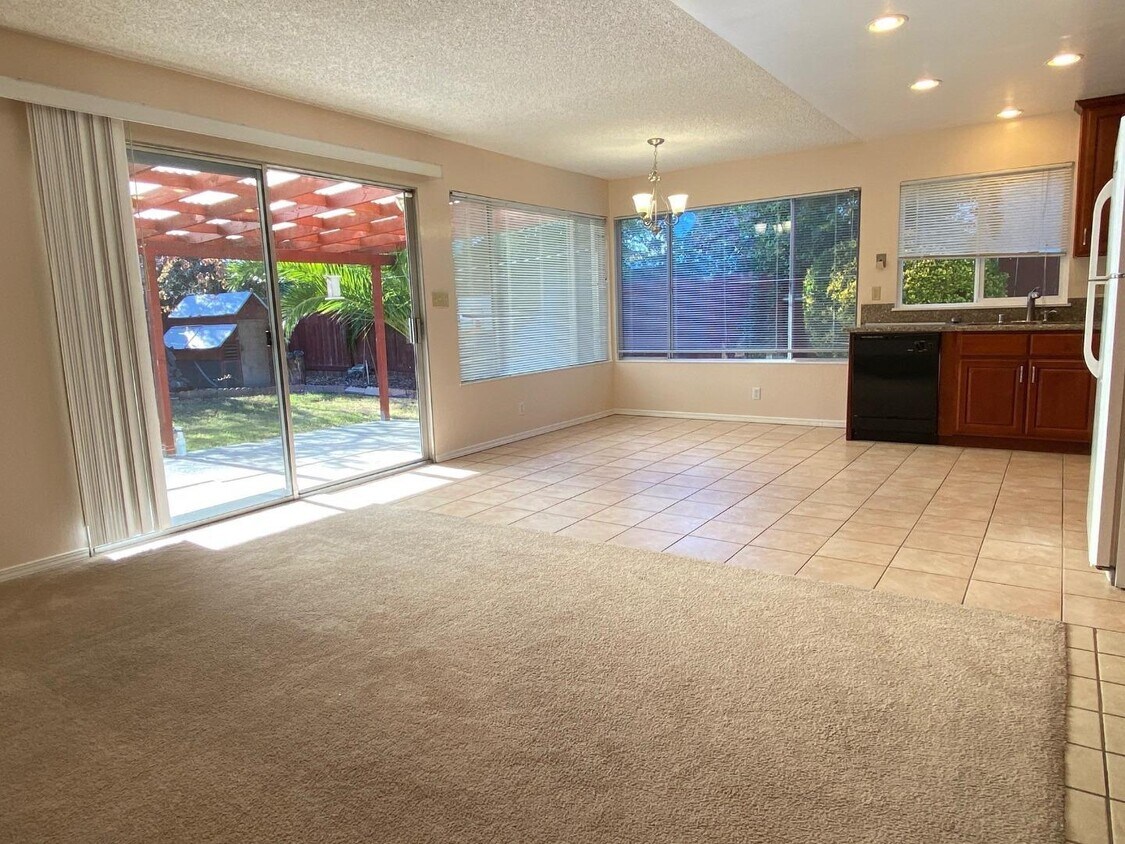 Foto principal - 33941 MacMillan Way