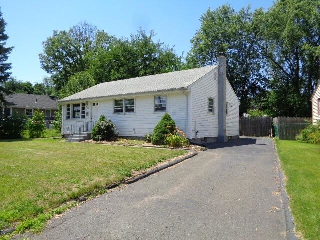 Building Photo - 3 bedroom in New Britain Connecticut 06053
