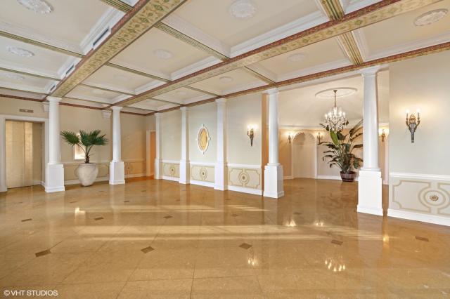 Building Photo - 2 bedroom in Chicago IL 60610