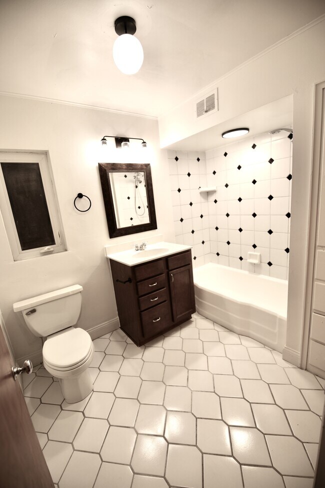 Foto del edificio - 3191 E Broad St