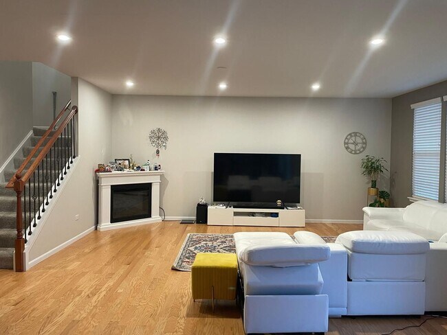 Foto del edificio - 12456 S Compass Ave