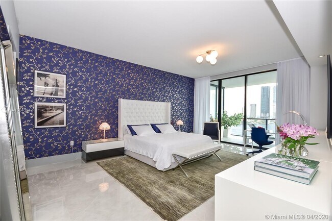 Foto del edificio - 5500 Island Estates Dr