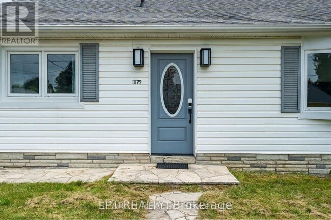 Building Photo - 1079 Deta Rd