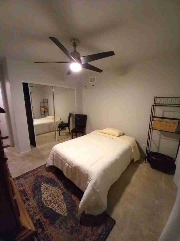 Foto del edificio - 1320 S Fleetwell Ave