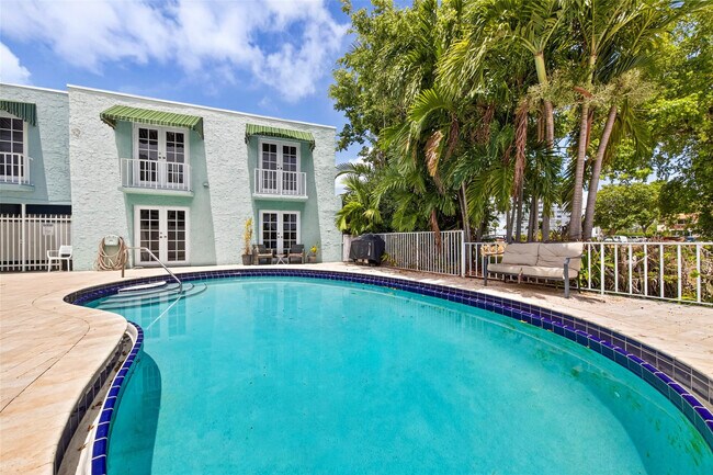 Foto del edificio - 2708 NE 14th Street Causeway