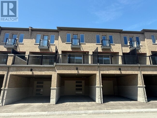 Building Photo - 533 Vine Cliff Blvd