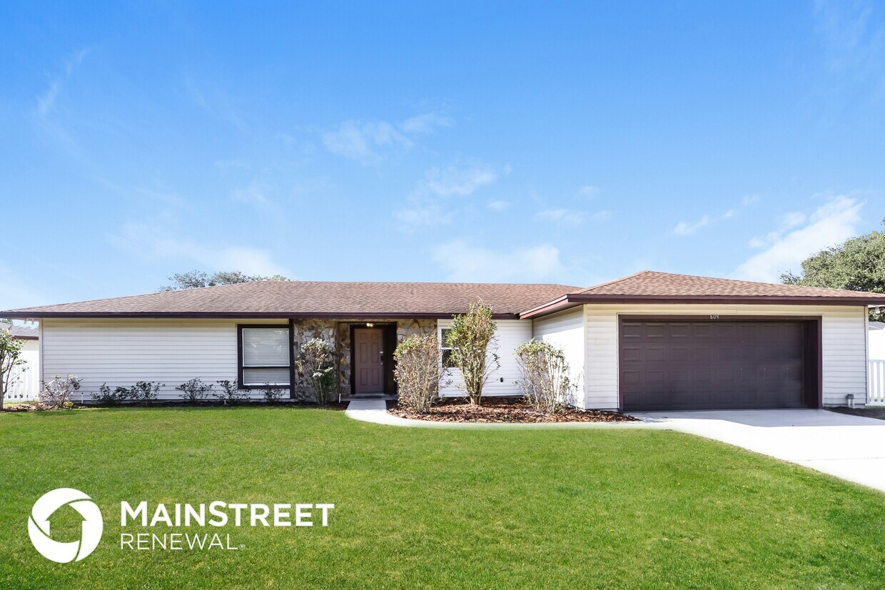 Primary Photo - 609 Willow Run