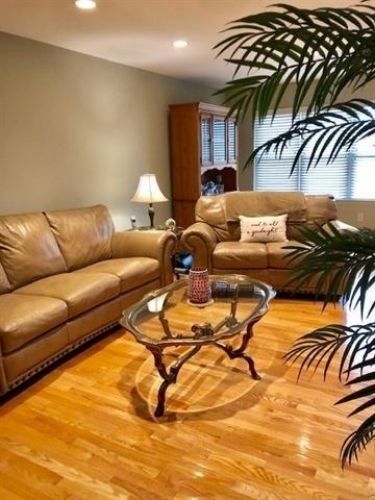 Foto del edificio - 88 Riverview Ct