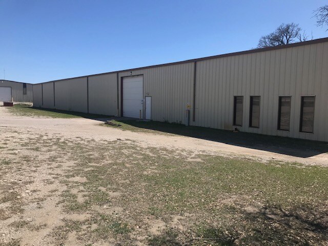 Building Photo - 218 Lemmuel Dr