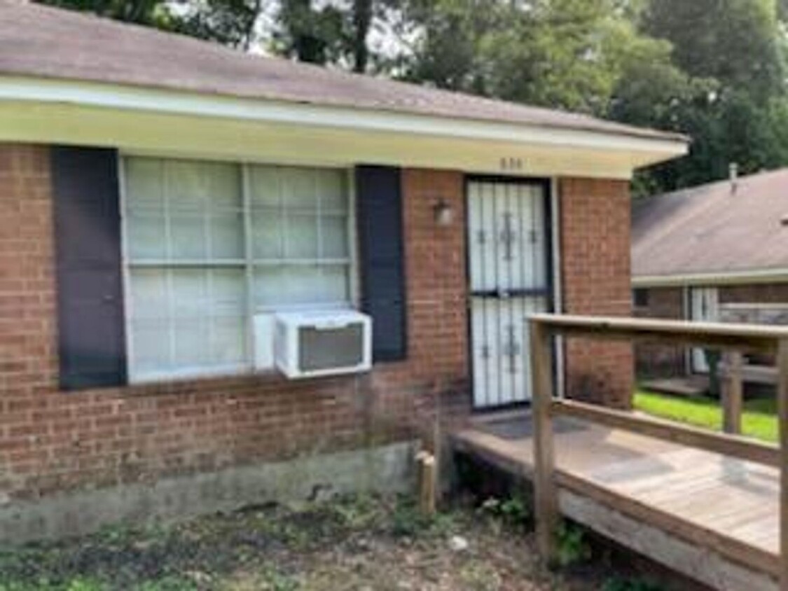 Available Now! MOVE IN SPECIAL HALF OFF F... - Available Now!  MOVE IN SPECIAL HALF OFF F...