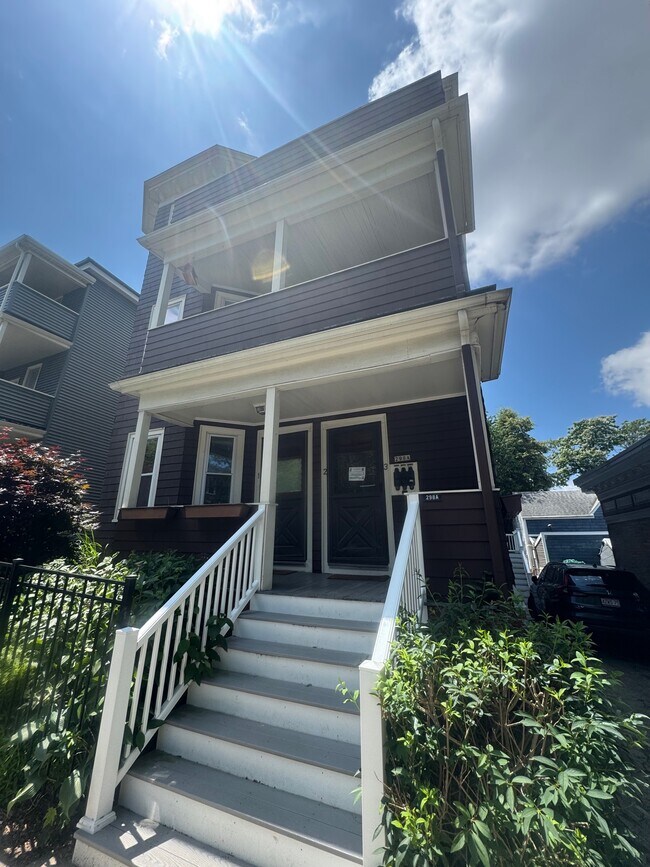 Building Photo - 298A Highland Ave