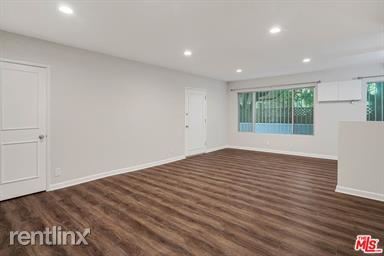 Foto del edificio - 3 br, 2 bath Condo - 1006 Havenhurst Dr Apt 4