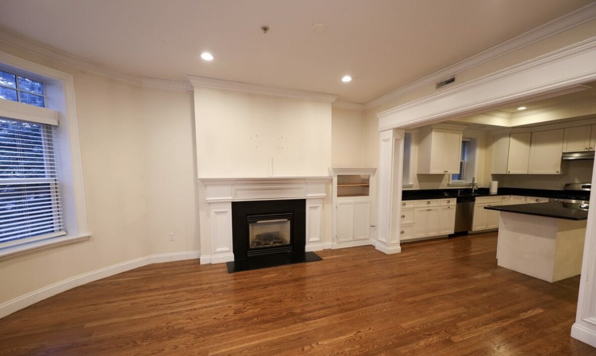 Foto principal - 1803 Beacon St