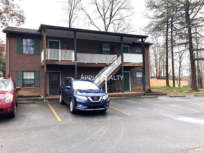Foto del edificio - 1025 Klyce St Apt 2, Eden NC-Available Now!
