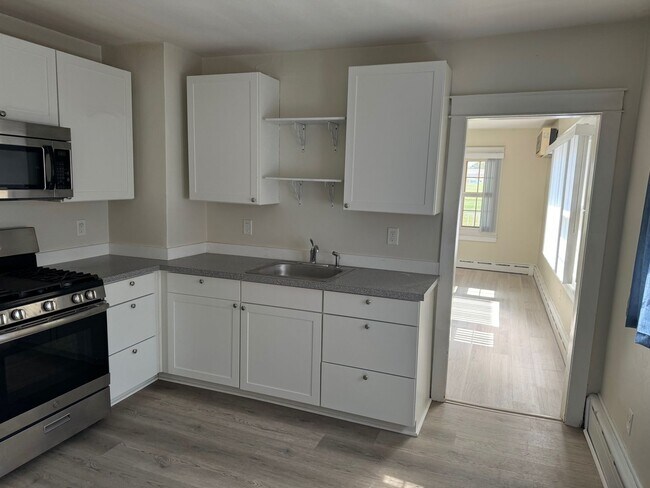 Building Photo - Great Lansdale Single for rent 3 Bedrooms ...